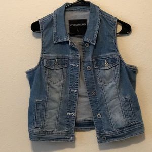 Maurices Jean vest